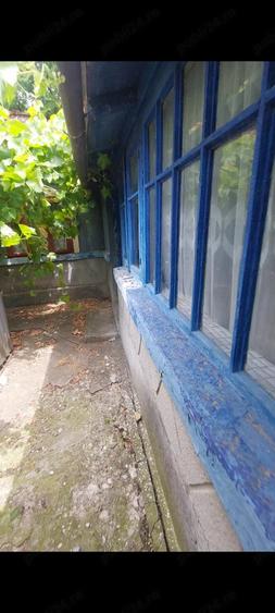 Casă cu 5 camere cu Teren 2350 Mp în Central
