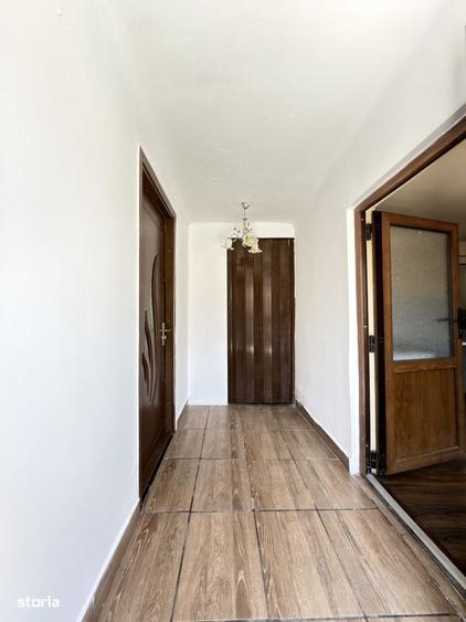 Casă cu 4 camere în Ghiroda