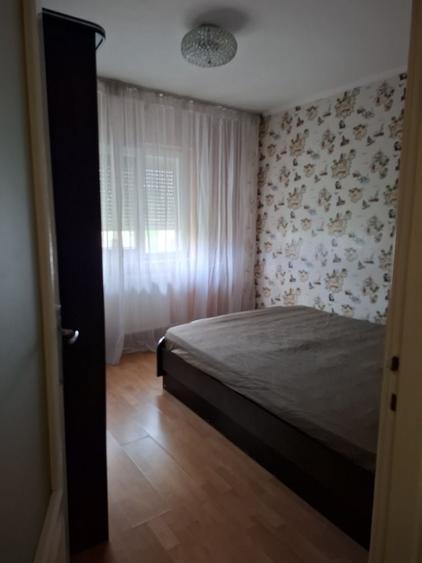 Apartament cu 3 camere decomandat în Decebal