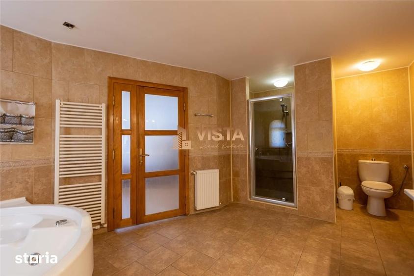 Casă cu 6 camere cu Teren 1400 Mp în Râșnov