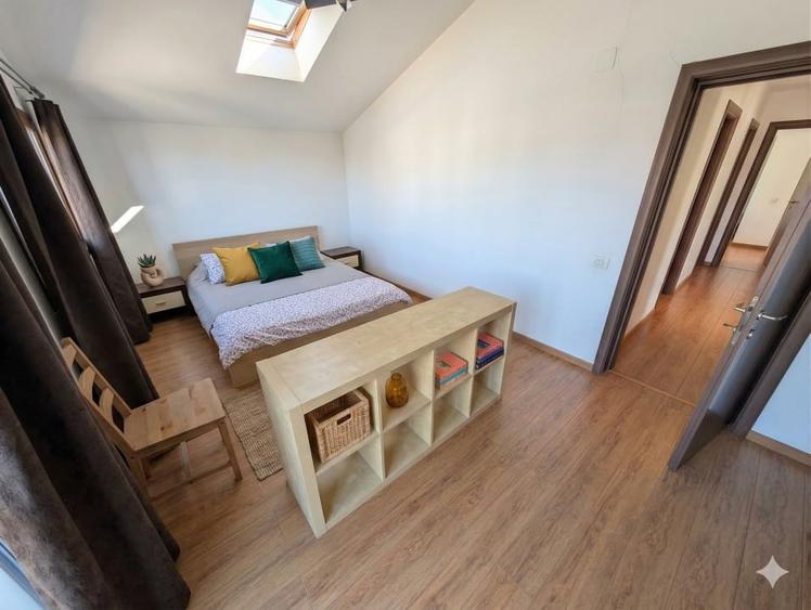Casă individuală cu 4 camere cu Teren 211 Mp în Tunari