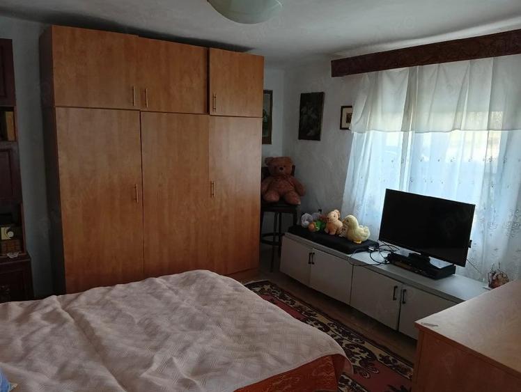 Casă cu 1 camere cu Teren 500 Mp în Buciumeni