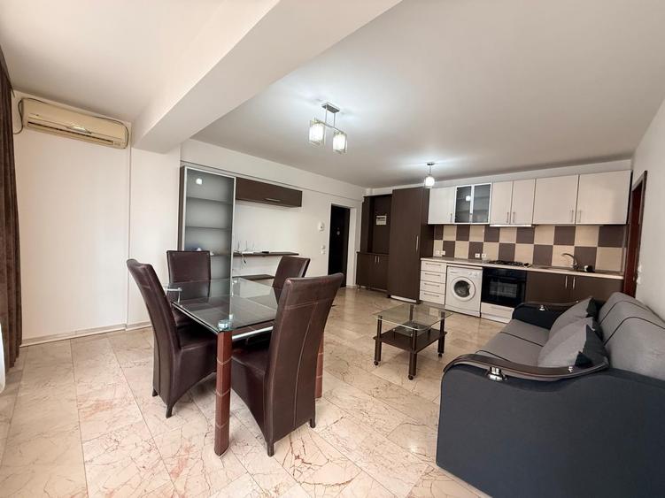 Apartament cu 2 camere semidecomandat în Centru Civic