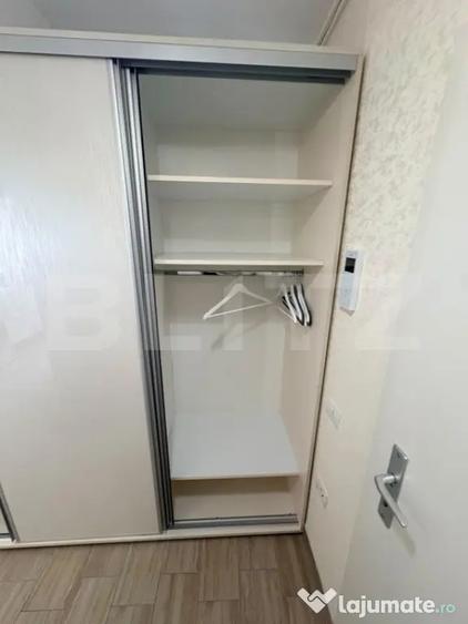 Apartament cu 2 camere decomandat în Tractorul