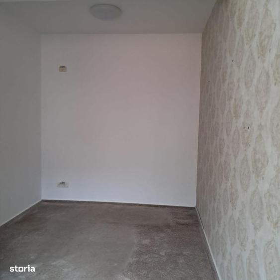 Casă cu 4 camere cu Teren 150 Mp în Muncii