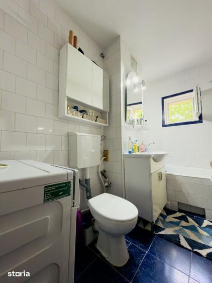Apartament cu 3 camere decomandat în Est