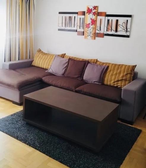 Apartament cu 2 camere decomandat, mobilat în Eroii Revoluției