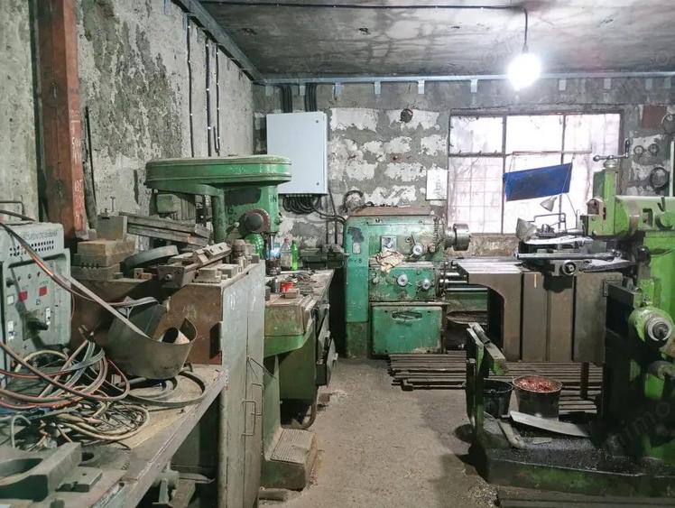 Teren de 8138 mp, în Periferie
