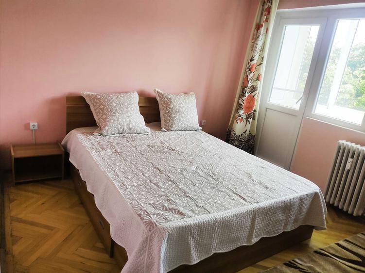 Apartament cu 2 camere semidecomandat în Podgoria