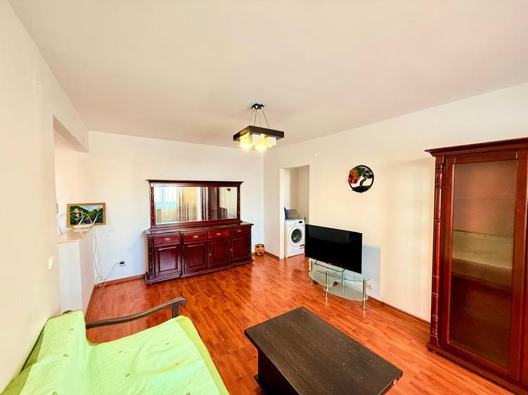 Apartament cu 2 camere semidecomandat în Iancului