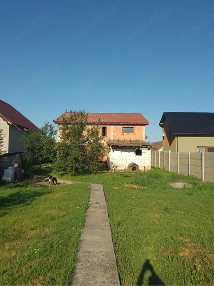 Casă cu 3 camere cu Teren 1200 Mp în Dudeștii Noi