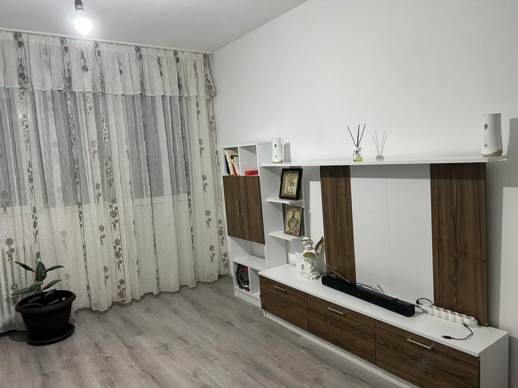 Apartament cu 2 camere decomandat, mobilat în Giurgiului