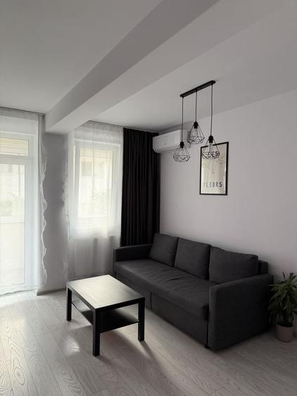 Apartament cu 2 camere semidecomandat în Central