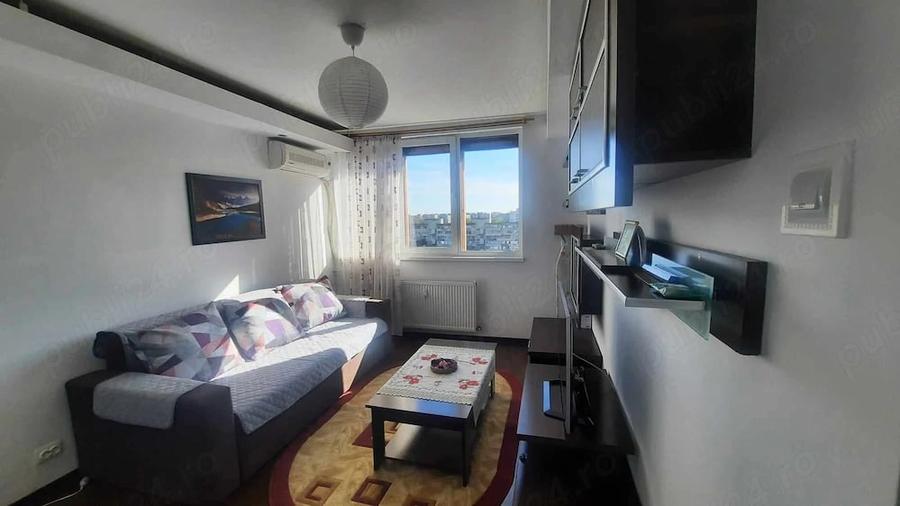 Apartament cu 3 camere semidecomandat în Tudor Vladimirescu