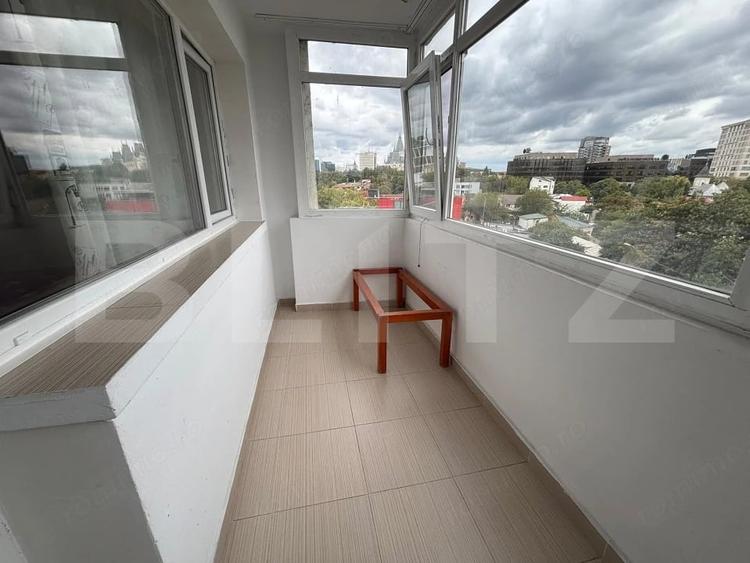 Apartament cu 3 camere decomandat în Filiași