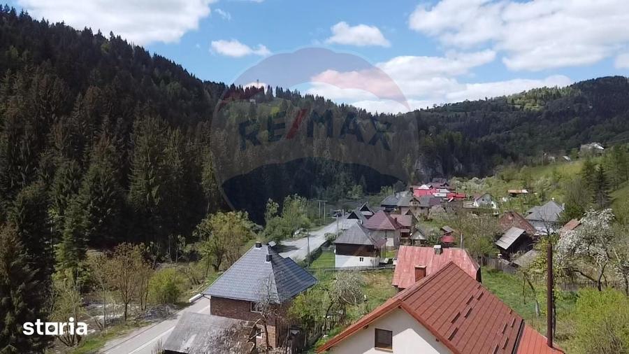 Teren de 1349 mp, în Tolstoi