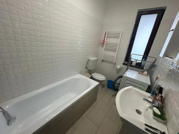 Casă cu Teren 840 Mp în Climești