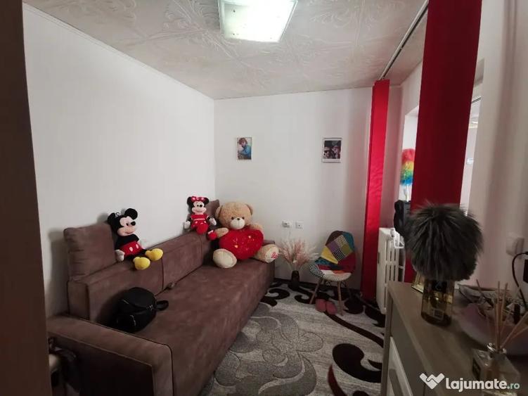 Apartament cu 2 camere semidecomandat în Central