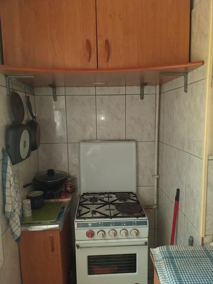 Apartament cu 3 camere semidecomandat în Floreasca