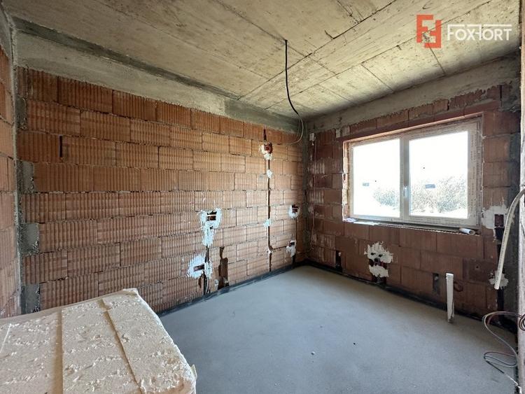 Duplex cu 4 camere cu Teren 250 Mp în Bucovăț (Remetea Mare)