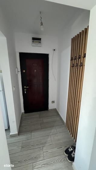Apartament cu 2 camere decomandat în Exterior Vest