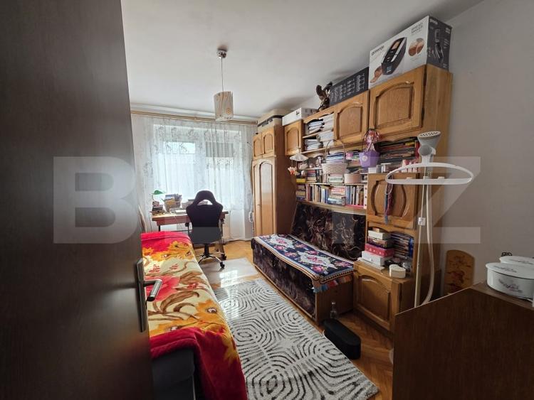 Apartament cu 2 camere semidecomandat, mobilat în Solidarității