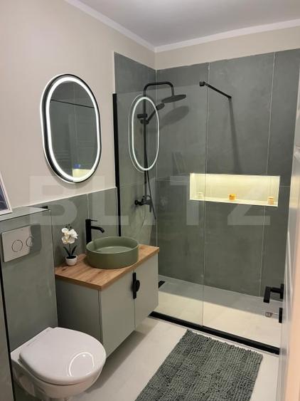 Apartament cu 2 camere semidecomandat, mobilat în Florești
