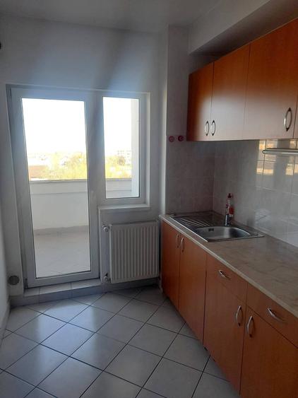 Apartament cu 2 camere decomandat în Europa