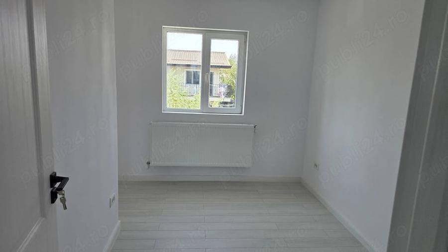 Apartament cu 4 camere semidecomandat în Central