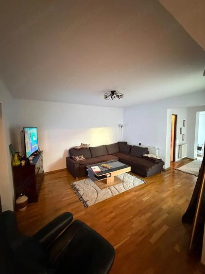 Casă cu Teren 600 Mp în Central