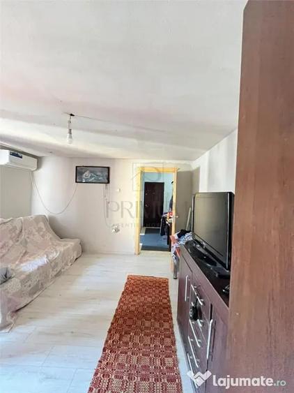 Apartament cu 2 camere semidecomandat în Dâmbovița