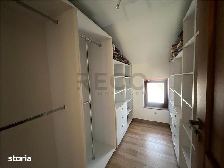 Casă cu 4 camere cu Teren 500 Mp în Central