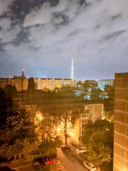 Apartament cu 3 camere decomandat, mobilat în Lujerului