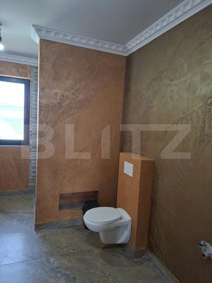 Casă individuală cu 4 camere cu Garaj în Ernei