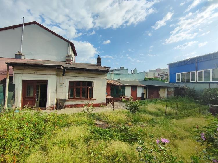 Casă cu 3 camere în Gara de Nord