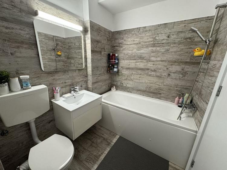 Apartament 2 camere | 46 mp | Centrala proprie | Balcon | Sector 3 - 5