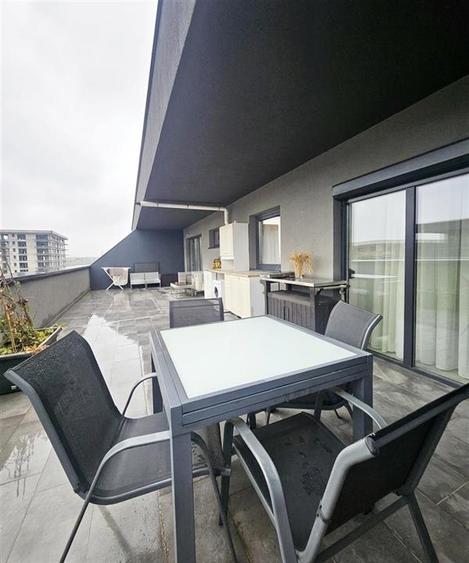 Apartament cu 2 camere decomandat în Sud