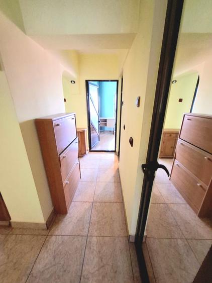 Apartament cu 4 camere decomandat, mobilat în Ultracentral