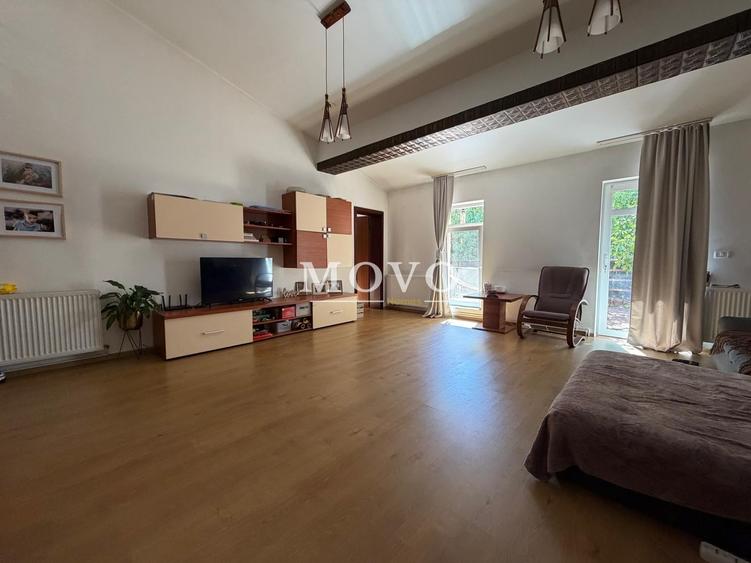 Apartament cu 3 camere decomandat, mobilat în Steaua
