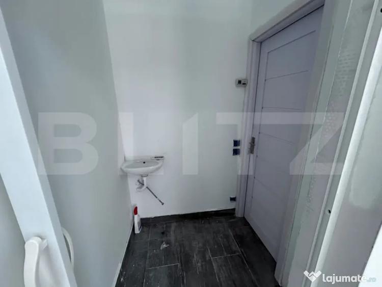 Spațiu comercial, de 24 mp, în Central