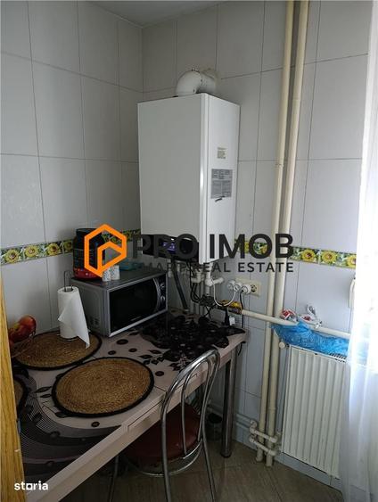 Apartament cu 2 camere decomandat, mobilat în Micro 5