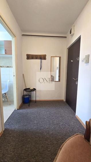 Apartament cu 2 camere semidecomandat, mobilat în Centrul Civic