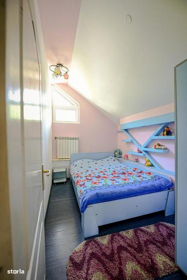 Casă cu 4 camere în Central