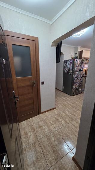 Apartament cu 3 camere decomandat în Tomis III