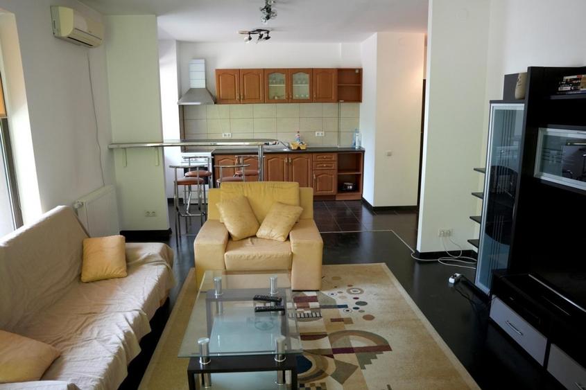 Apartament cu 2 camere decomandat, mobilat în Răcădău