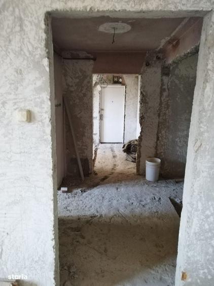 Apartament cu 3 camere decomandat în Dărmănești