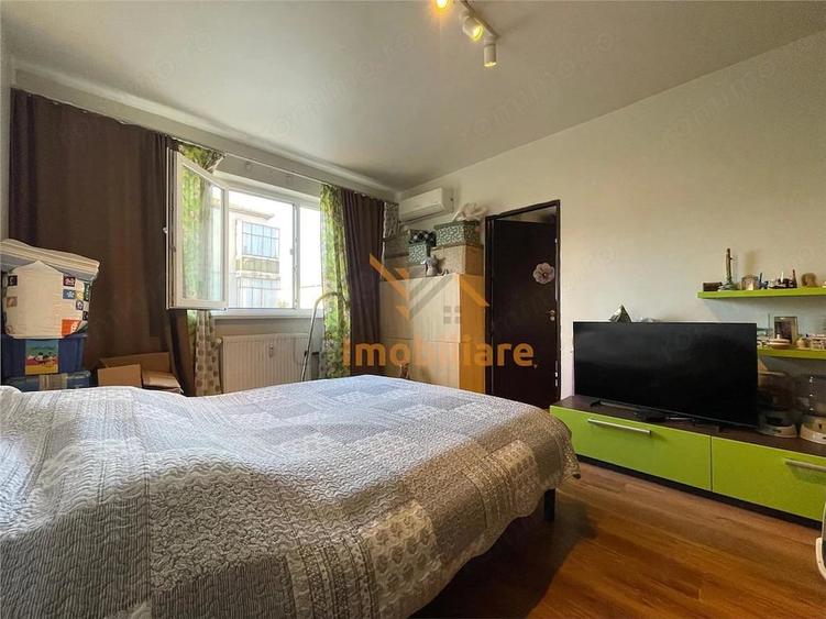 Apartament cu 3 camere semidecomandat în Calea Aradului