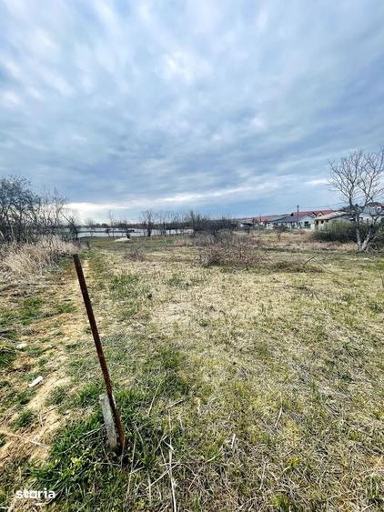 Teren de 647 mp, în Girișu de Criș