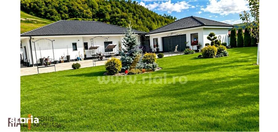 Casă cu 4 camere cu Teren 1141 Mp în Central