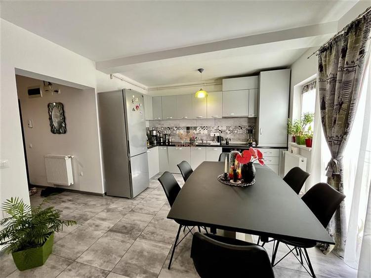 Apartament cu 5 camere decomandat în Arhitecților - Calea Cisnădiei